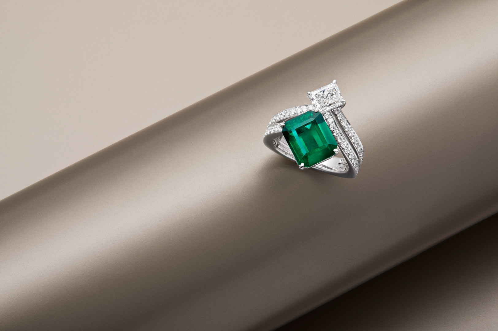 fotografo di gioielli per marketing su instagram a Roma