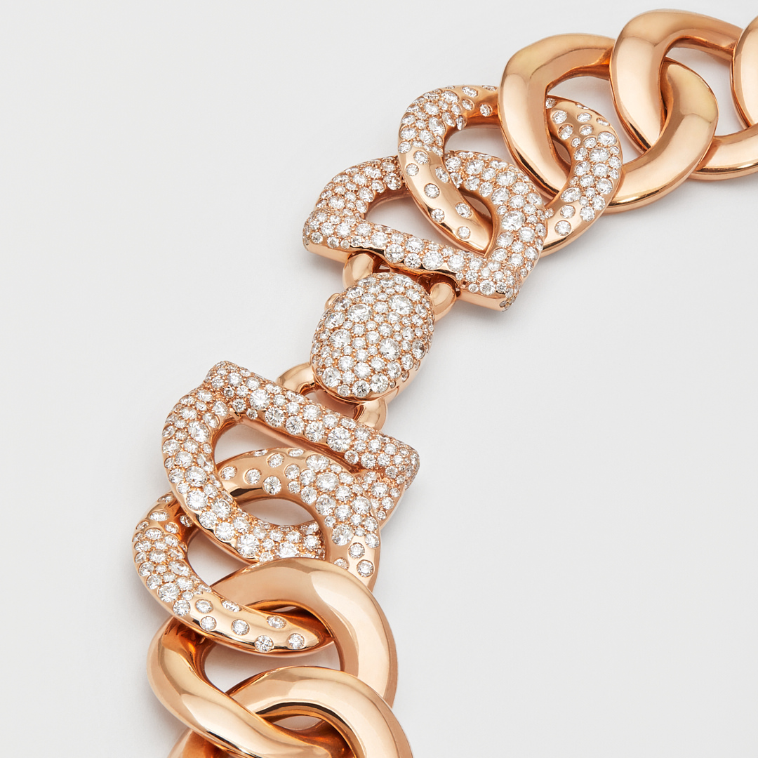 Fotografo di still life di gioielli a Roma