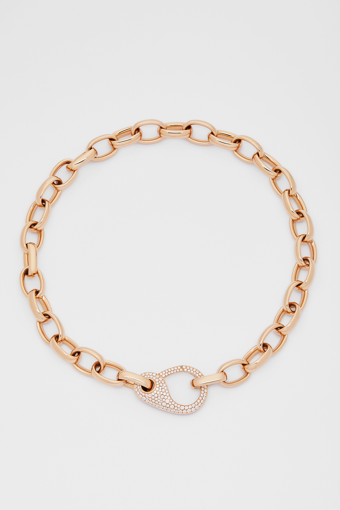 Studio Fotografico Ferrante - fotografo still life di gioielli a Roma